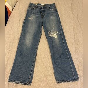 Levi's ribcage straight jeans, size 28